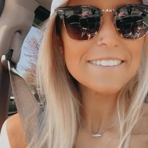 Meet your Posher, Brooke